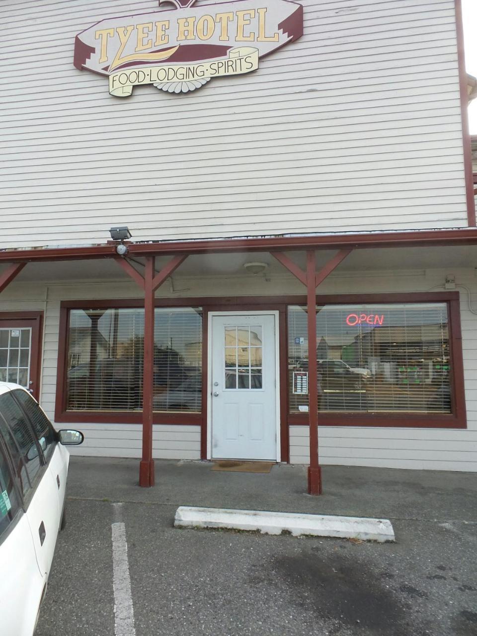 Tyee Restaurant And Motel Coupeville Exterior photo